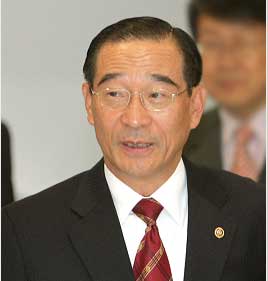 韩国前国防部长官金龙显被捕