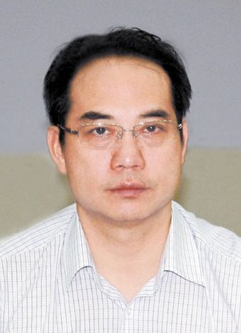 75岁官员被公诉 其市长儿子已离世