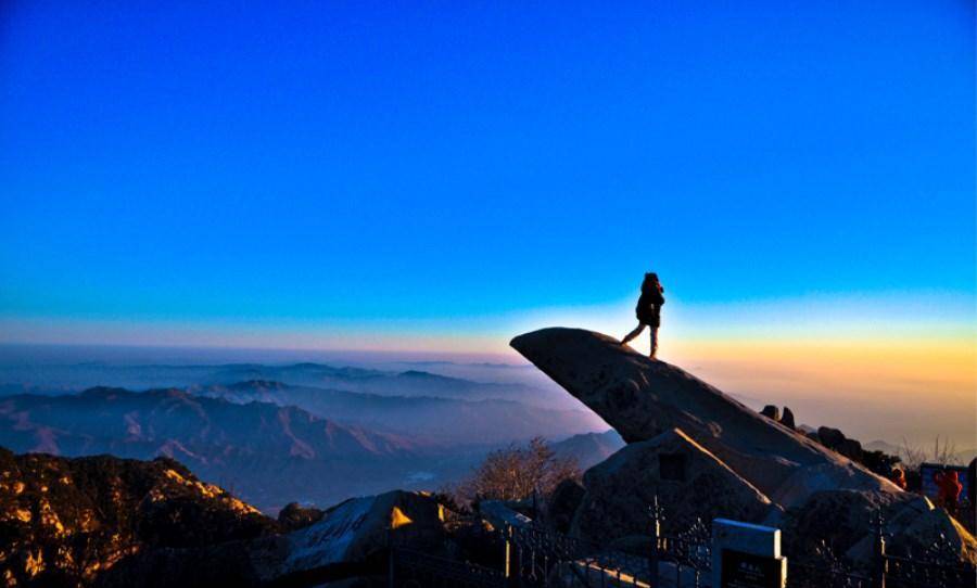 山东航空机长拍摄泰山与黄河同框景观